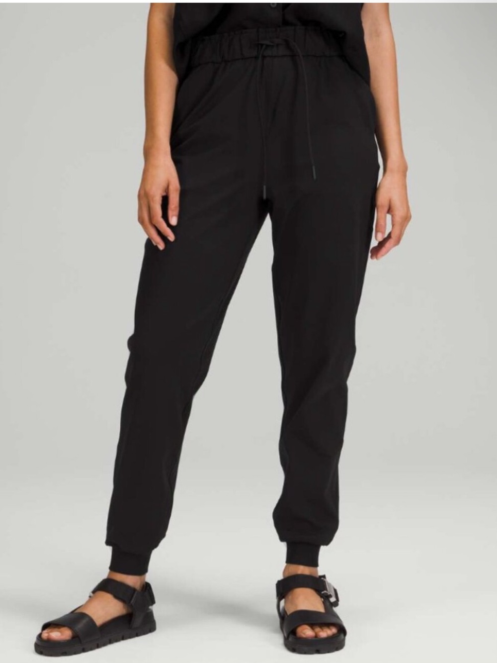 Lululemon Stretch High-Rise Jogger Black sweatpants pants